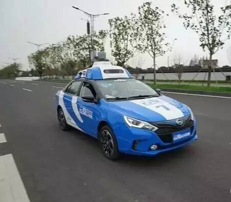 巨头纷纷布局，抢占无人驾驶制高点