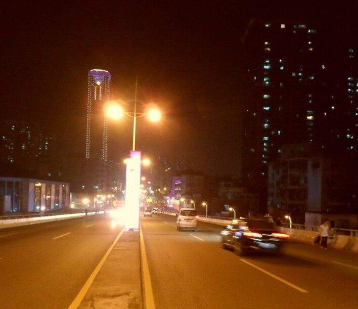 大数据管理路灯，成都装上“最强大脑”